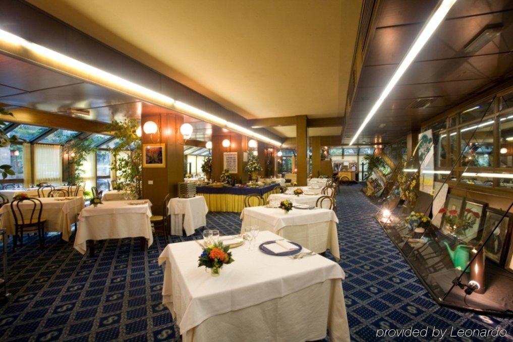 Hotel Savoy