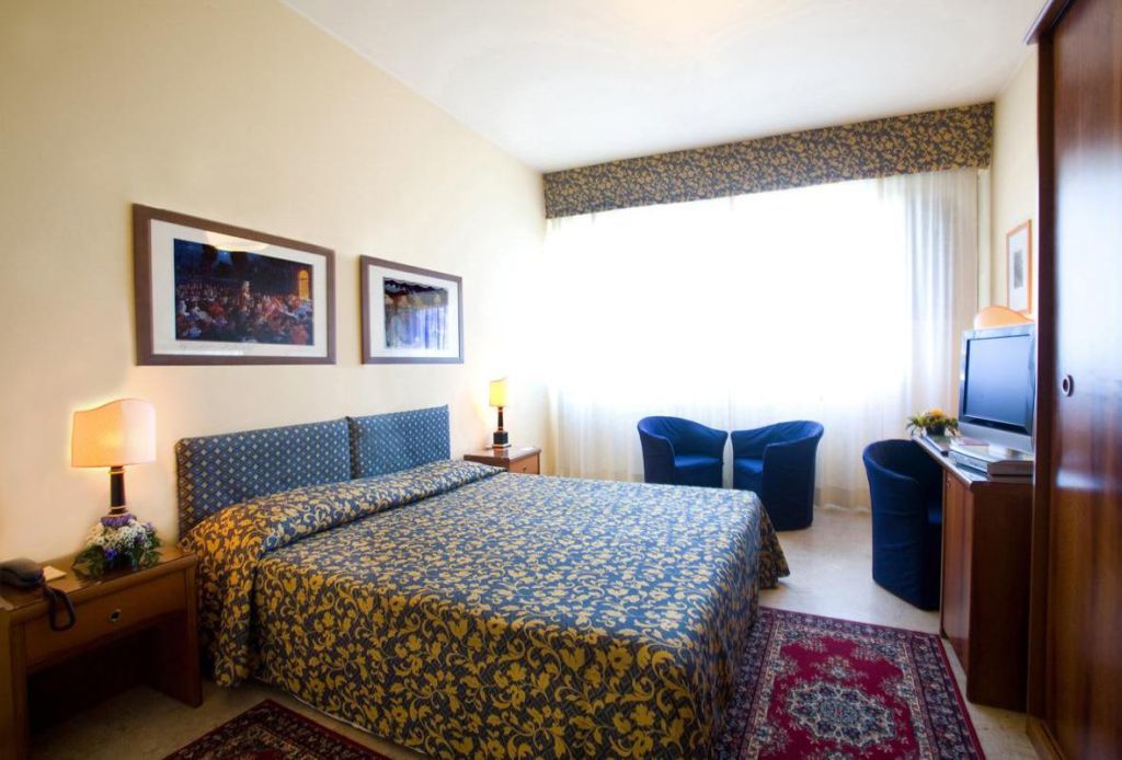 Hotel Savoy 4*